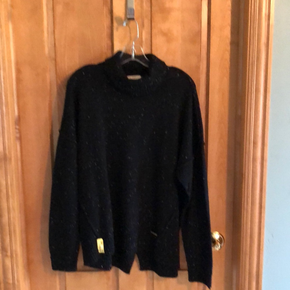Michael Kors XL black/white acrylic sweater
